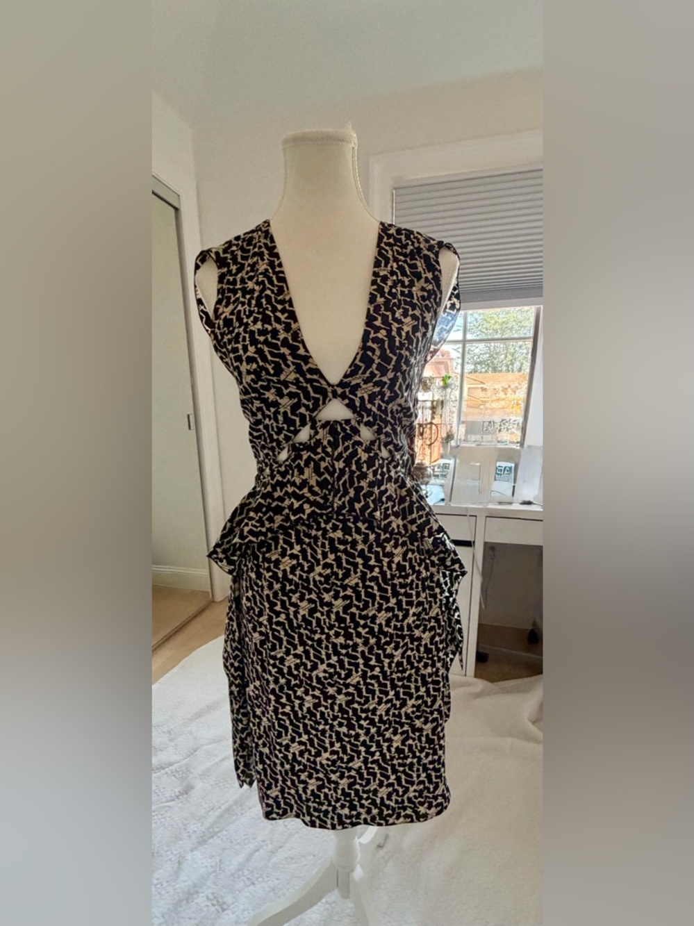 Bottega Veneta Black Ivory Abstract